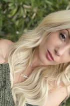 Kenda, ad on SexoToronto.com